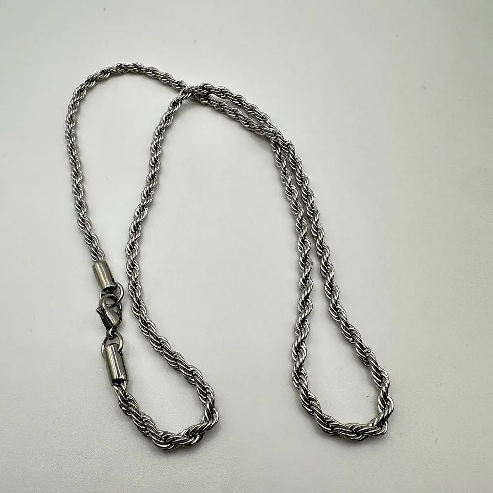 4mm thick, 20” stainless steel‎ silver tone necklace!